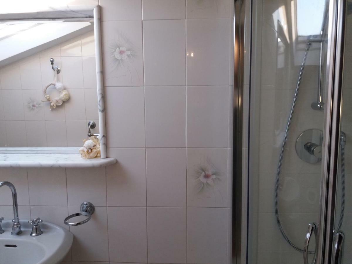 Splendida E Incantevole Casa A Due Passi Dal Mare Виареджо Екстериор снимка